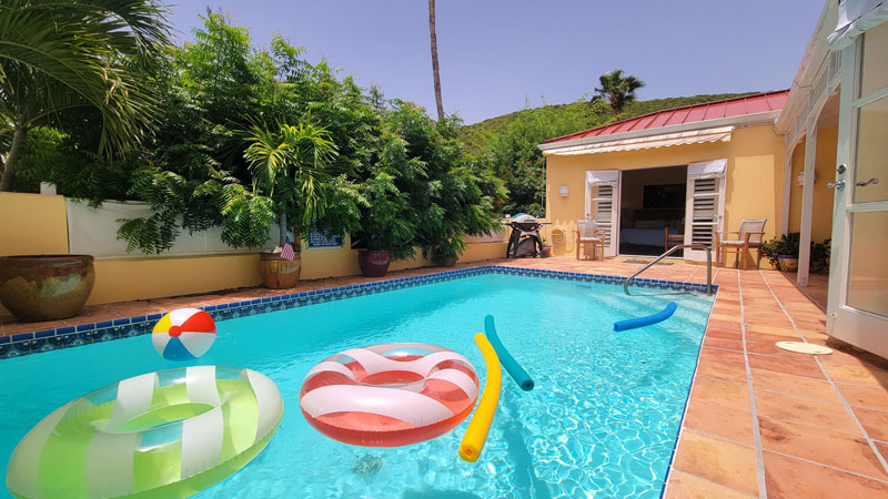 Dancing Turtle/Villa Madeleine